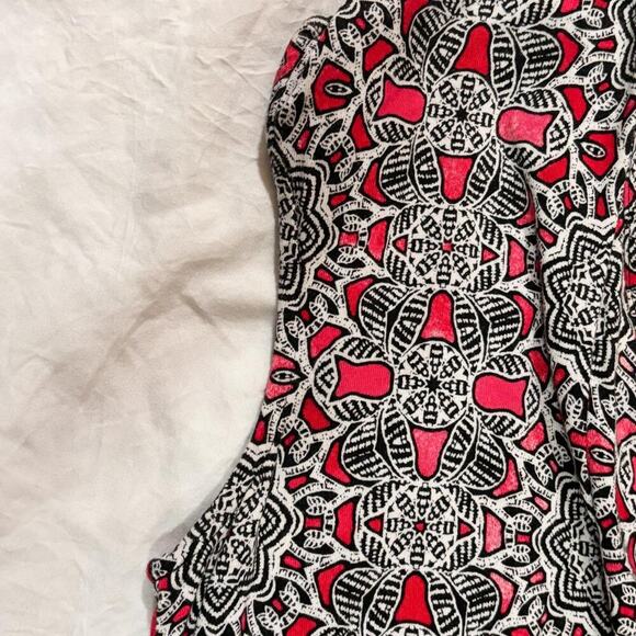 Dana Buchman Pink/Black Mandala Patterned Bodycon Dress V-Neck - Picture 3 of 6